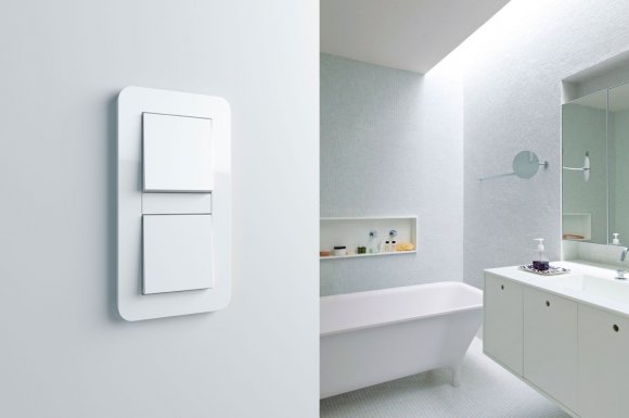 Gira Water-Protected: Giải pháp công tắc chống nước ngoài trời đẳng cấp