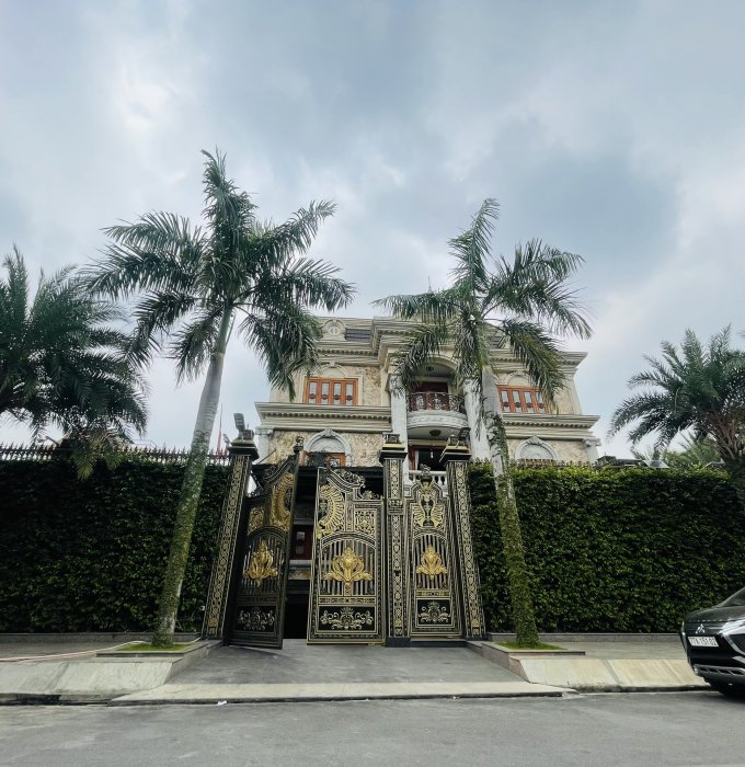 Nhà thông minh Bình tân