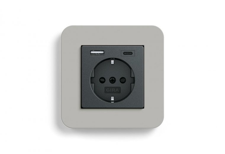 Ổ cắm USB